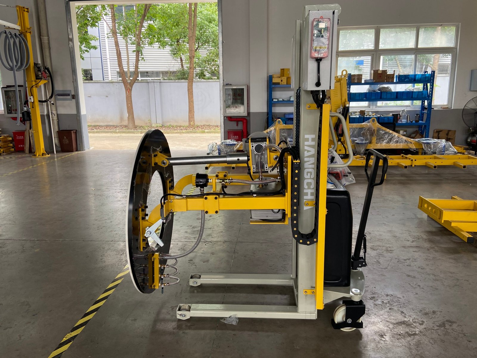 Awovolift Forklift Aluminium Coil Roll Vacuum Suction Lifter Load 600kg Lifting and Handling Electric Vacuum Roll Sheet Lifter - Image 4